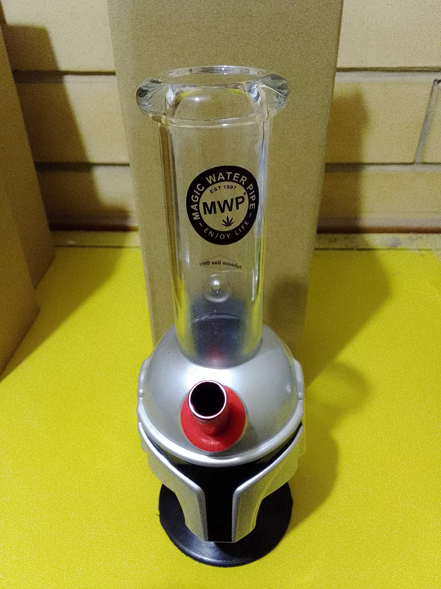 Helmet 25 mm vase tobacco use only